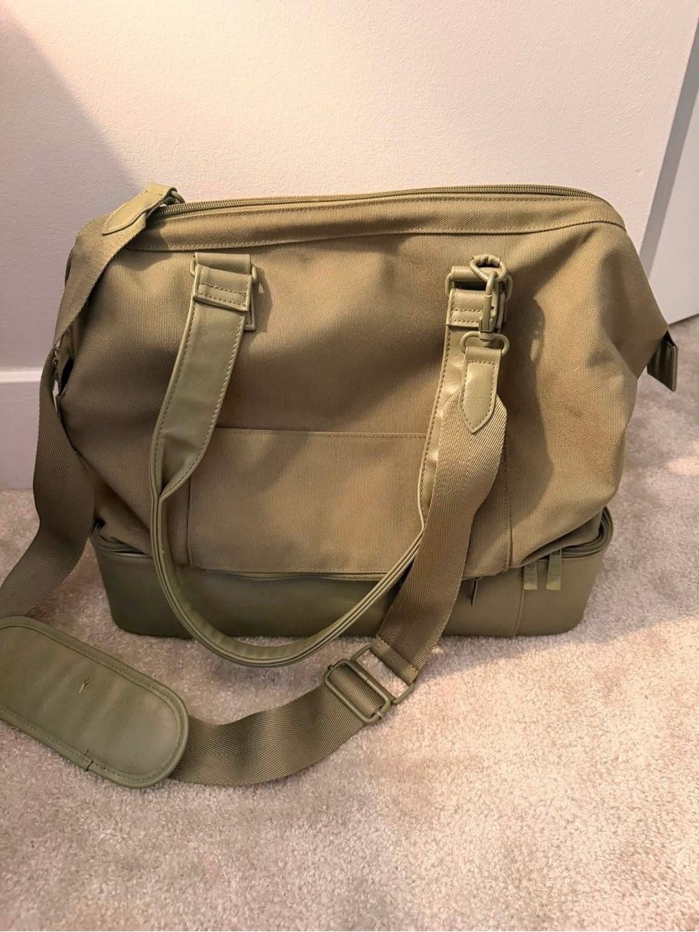 BEIS Mini Weekender- Olive Green - Picture 2 of 4